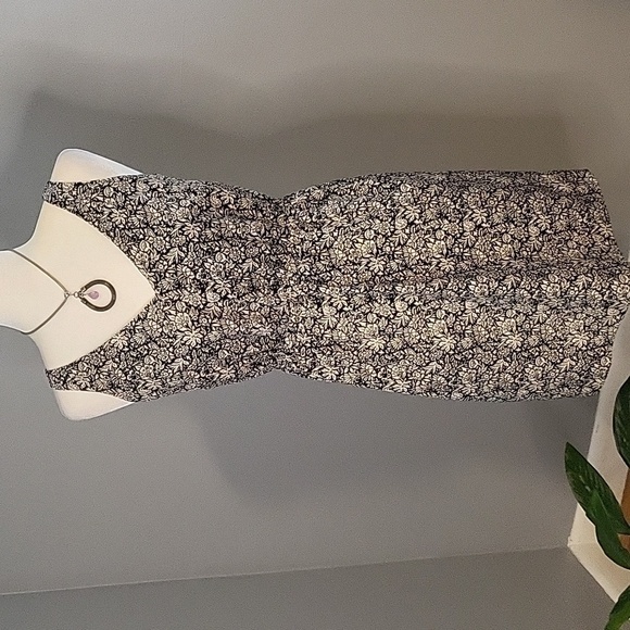 Ann Taylor Loft Polyester Sleeveless V-Neck Elastic Waist Pullover Dress -Size 0 - Picture 1 of 6